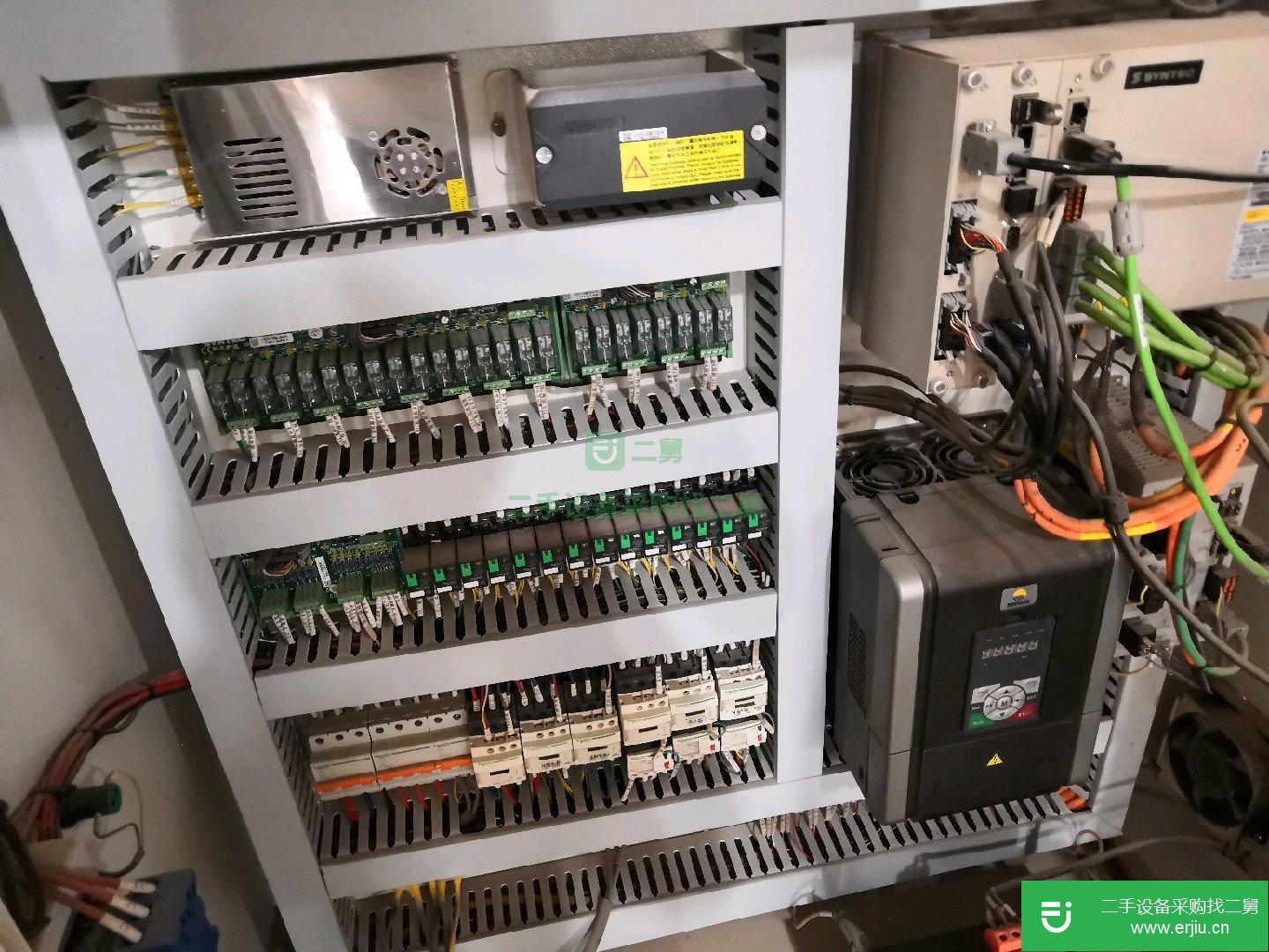 出售二手的雕刻機開料機，木工機械