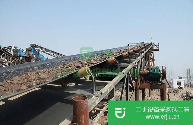出售二手的九成新的 磨粉機(jī)設(shè)備