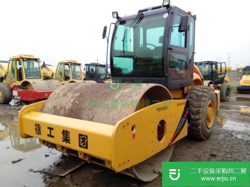 3臺幾乎全新振動壓路機處理