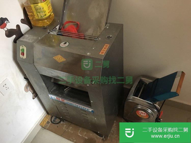 壓面機，電量380V，九成新