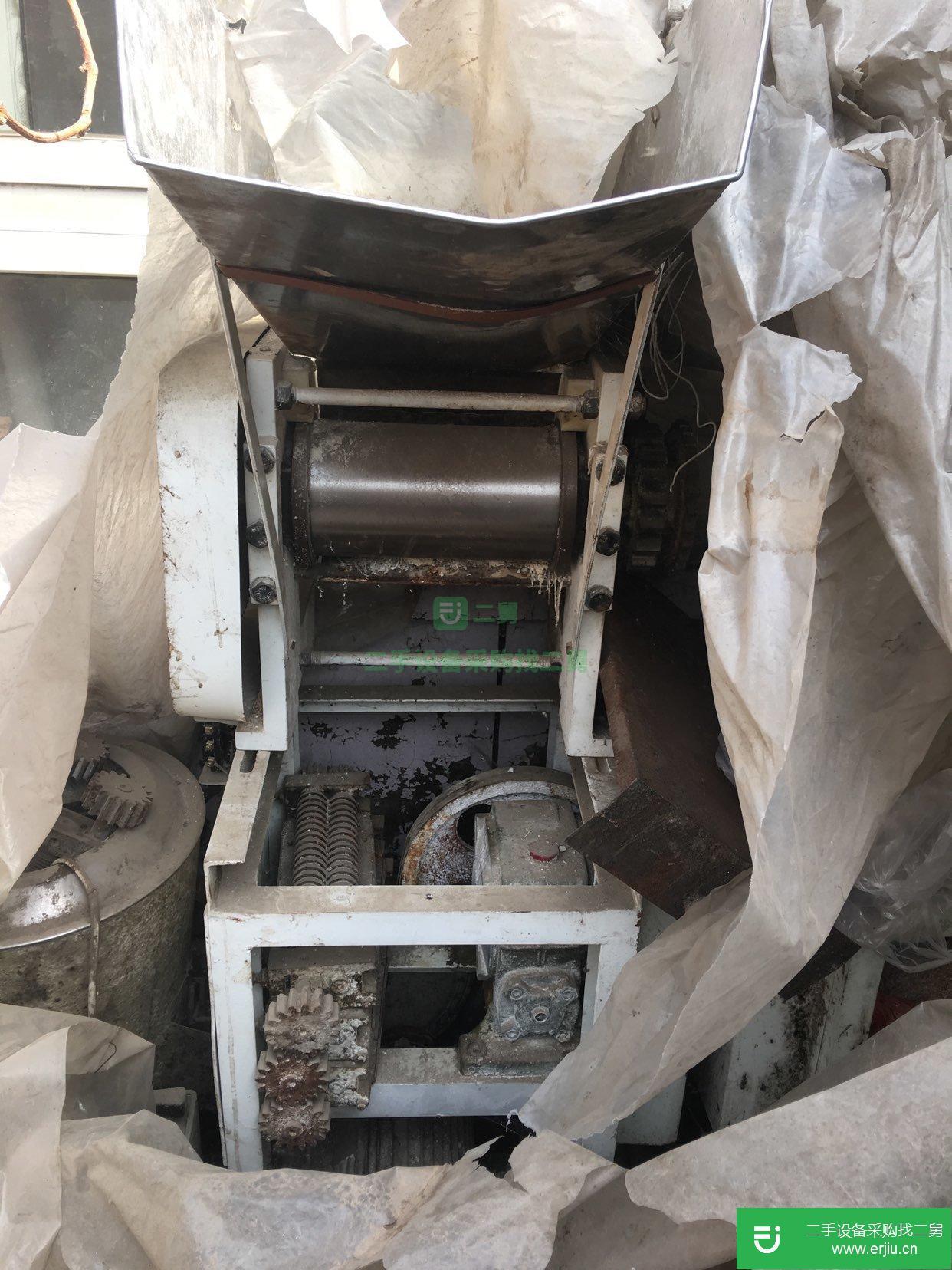 出售二手的面條機 和面機7成新