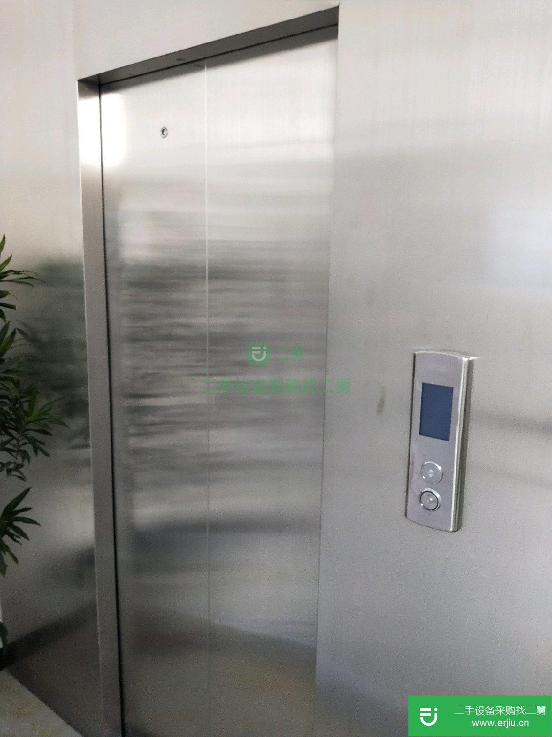 出售二手95成新電梯 基本未用
