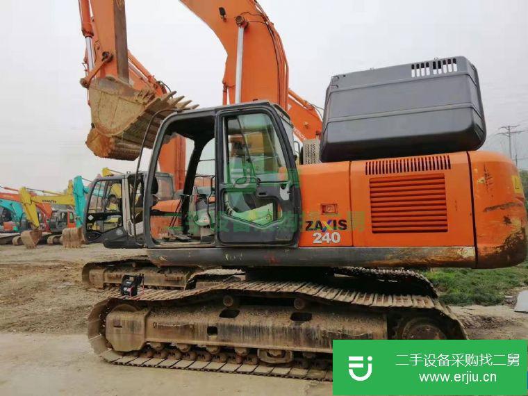 轉(zhuǎn)讓原版干活日立240挖掘機(jī)，五十鈴發(fā)動(dòng)機(jī)，性能好