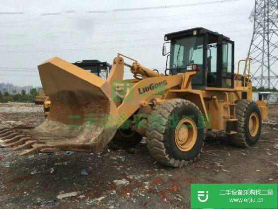 轉(zhuǎn)讓:專營柳工鏟車側(cè)翻裝載機
