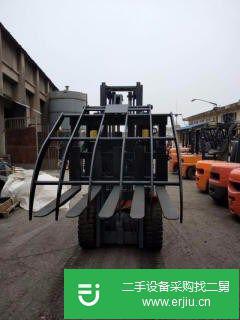 轉讓二手包夾叉車,廢紙夾抱機,紙卷圓包夾叉車