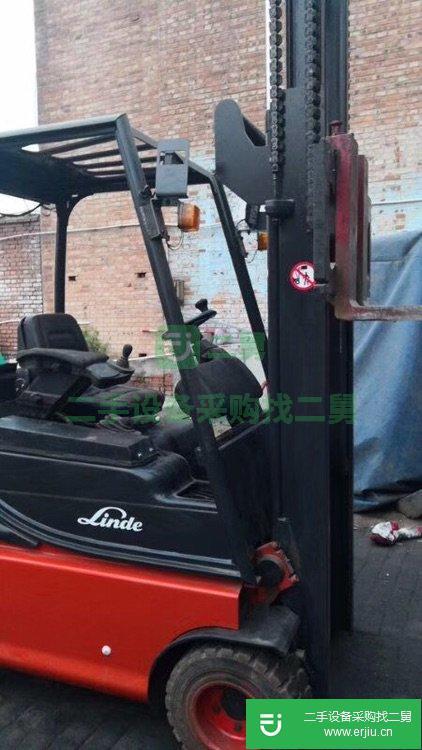 二手林德2噸電動叉車，三節門架升高4.7米帶中鋼側移二手叉車