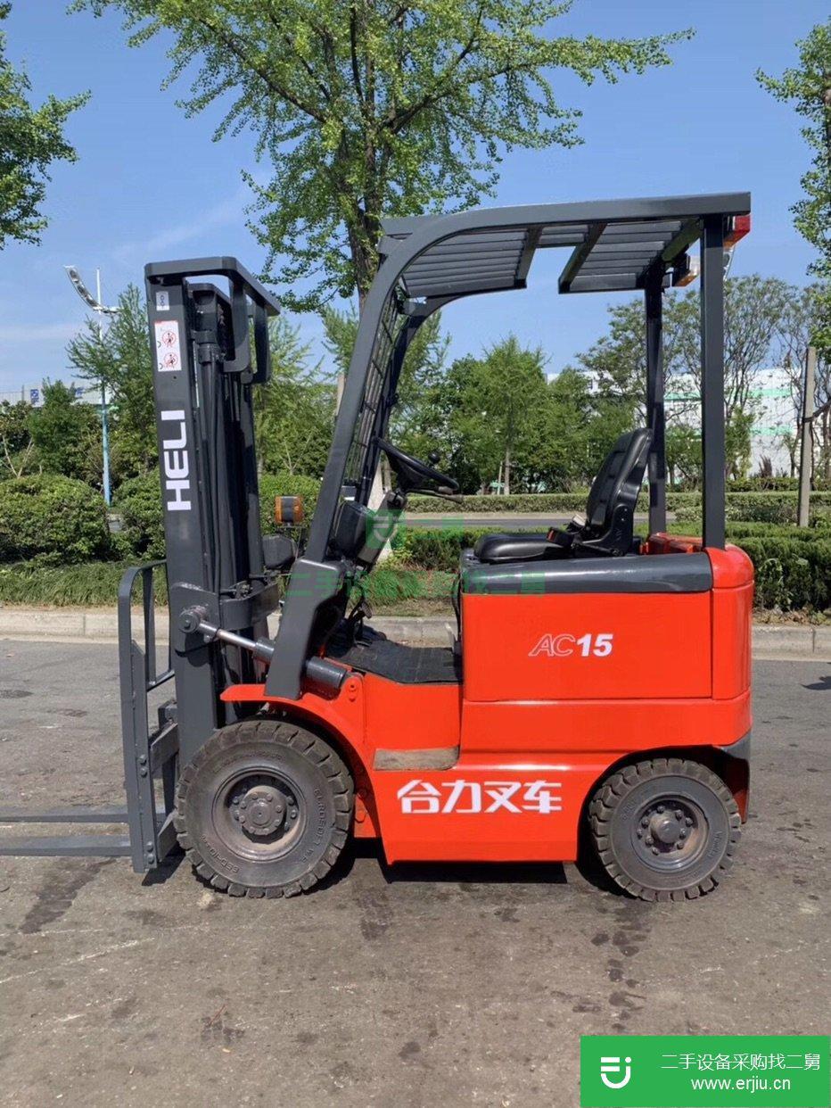 二手2噸杭州電動叉車，進(jìn)口豐田小體積電動叉車