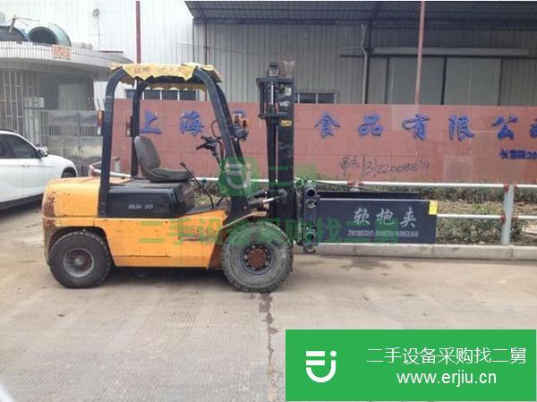 轉(zhuǎn)讓二手廢紙包夾叉車.圓夾包叉車合力 二手柴油叉車