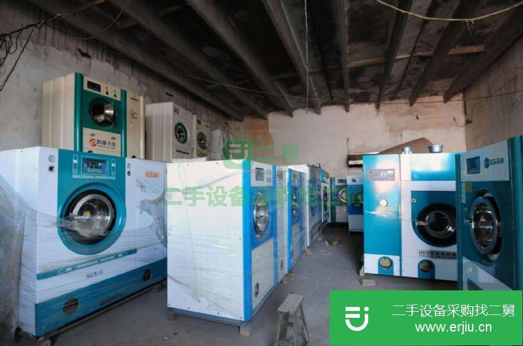 轉(zhuǎn)讓:庫(kù)房出售二手干洗設(shè)備二手大型工業(yè)水洗設(shè)備