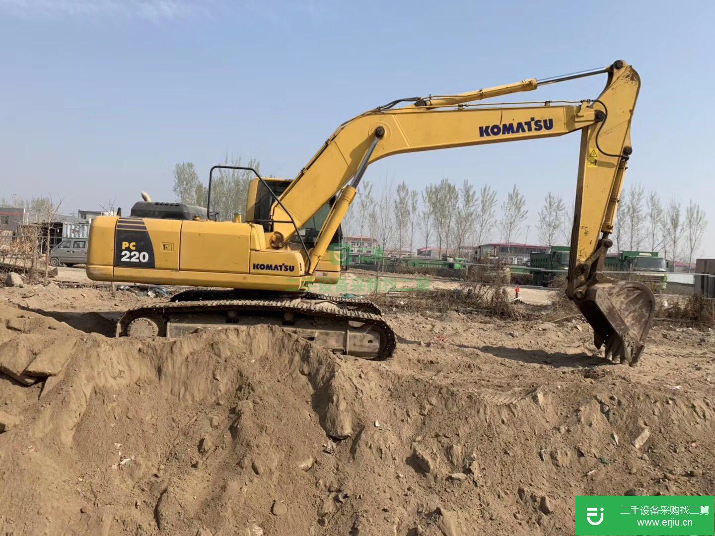 臨滄地區低價轉讓小松 PC220LC-8 挖掘機 (小松220二手挖掘機)