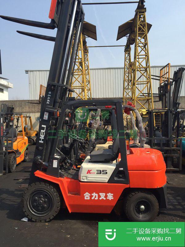 合力6噸叉車 5.5米門架 2015年出廠 二手叉車轉(zhuǎn)讓運(yùn)輸搬運(yùn)設(shè)備