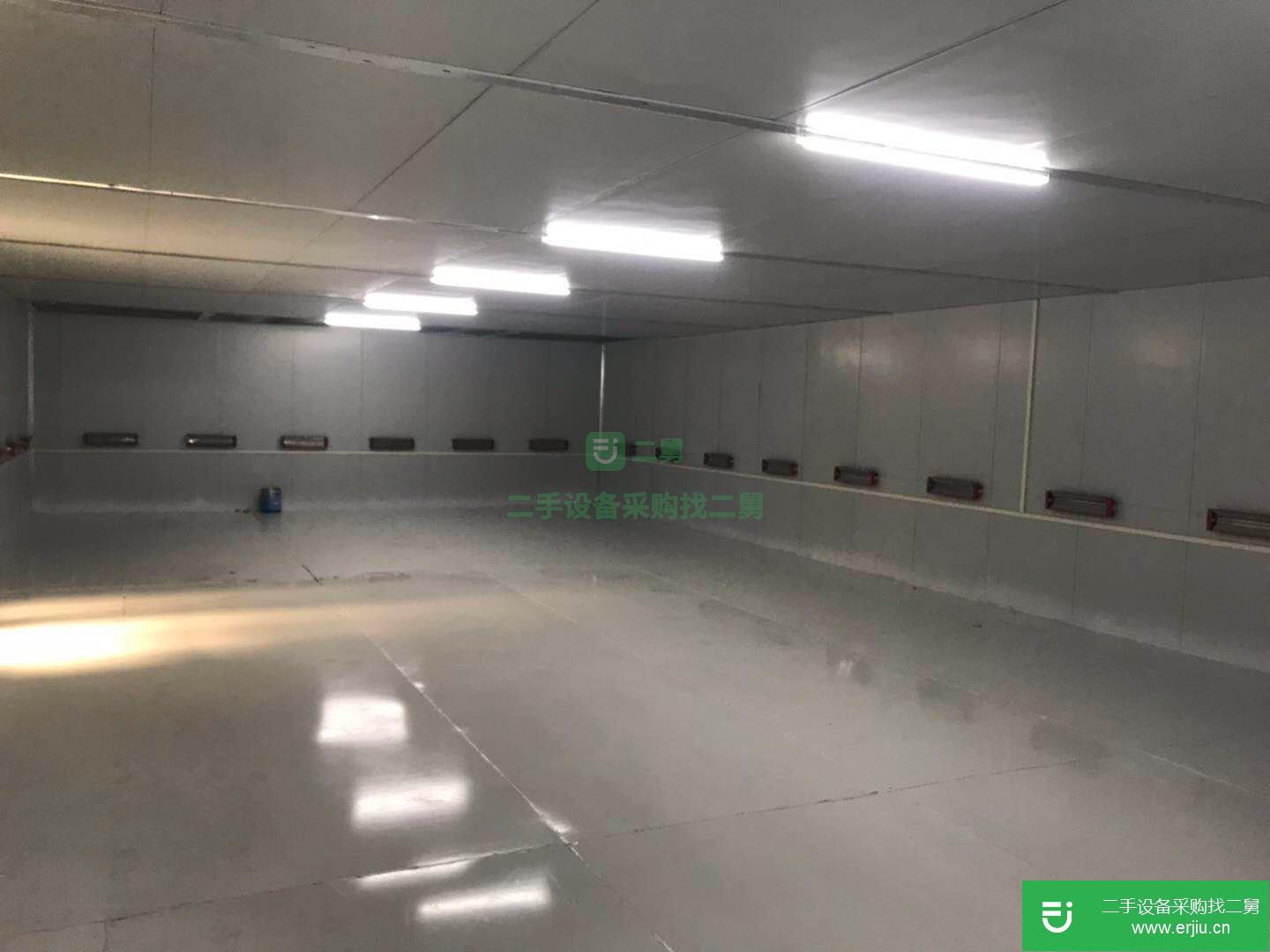 出售二手的九成新的噴漆房，干式噴漆柜