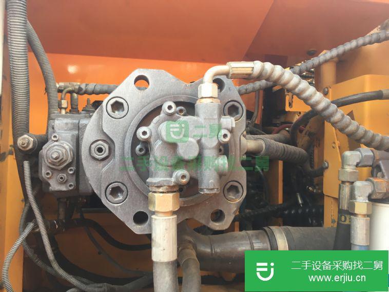 轉(zhuǎn)讓:三一235-9二手挖掘機(jī)，純土方車