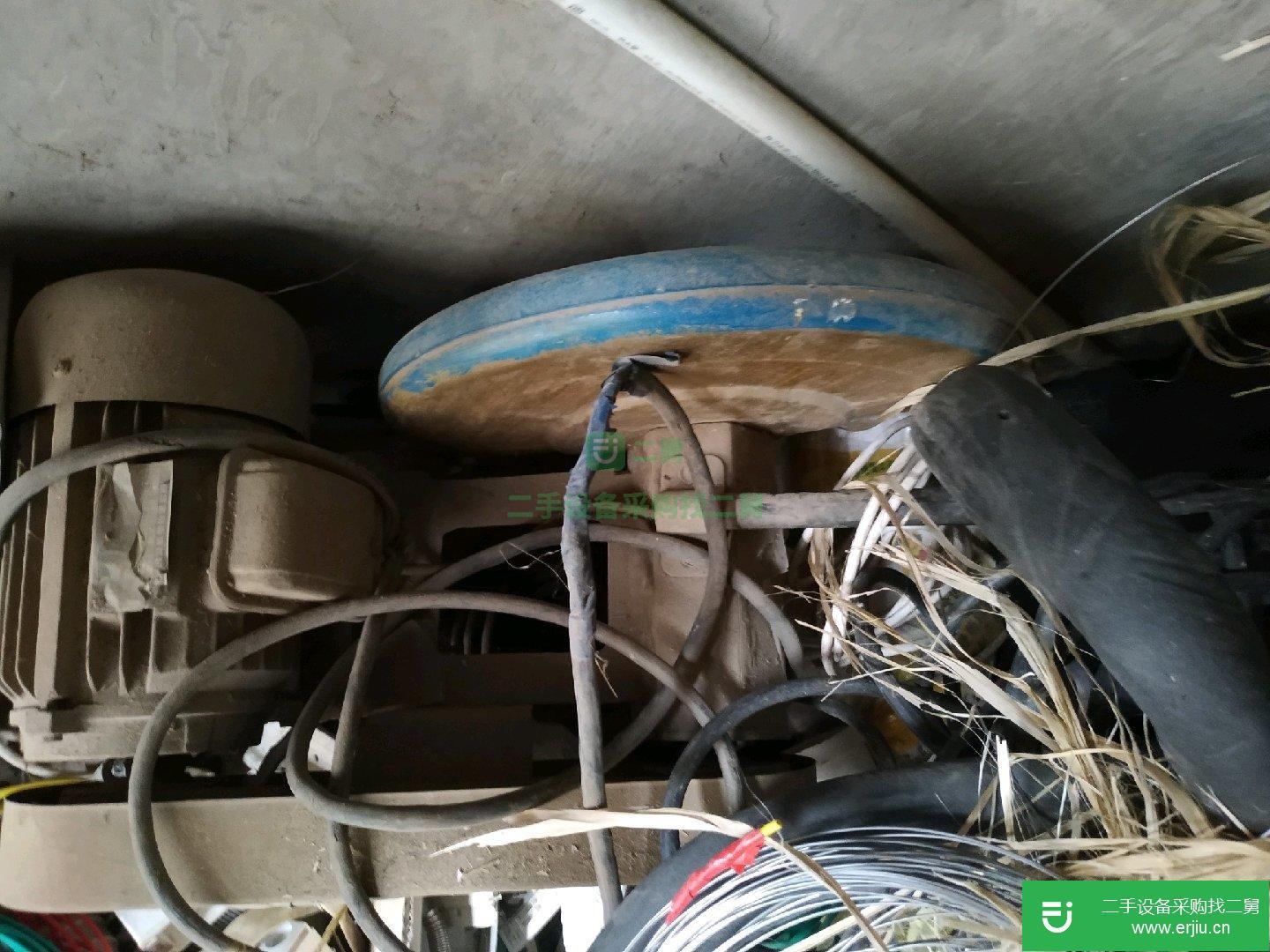 出售二手的電焊機(jī)，切割機(jī)，攻絲機(jī)，氣瓶