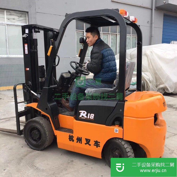二手杭州1.8噸柴油叉車，2噸自動擋帶左右側移二手叉車