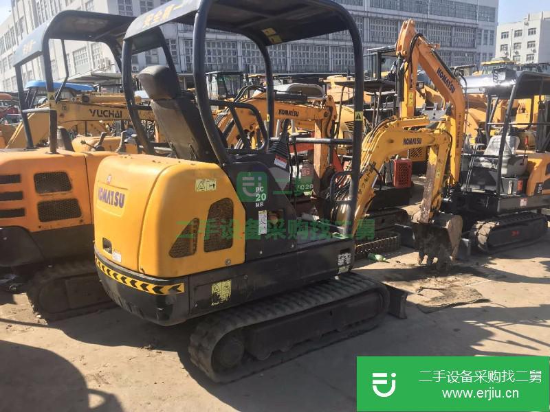 河池宜州出售個人,夾抱裝載機(jī),側(cè)翻鏟車,小挖掘機(jī)