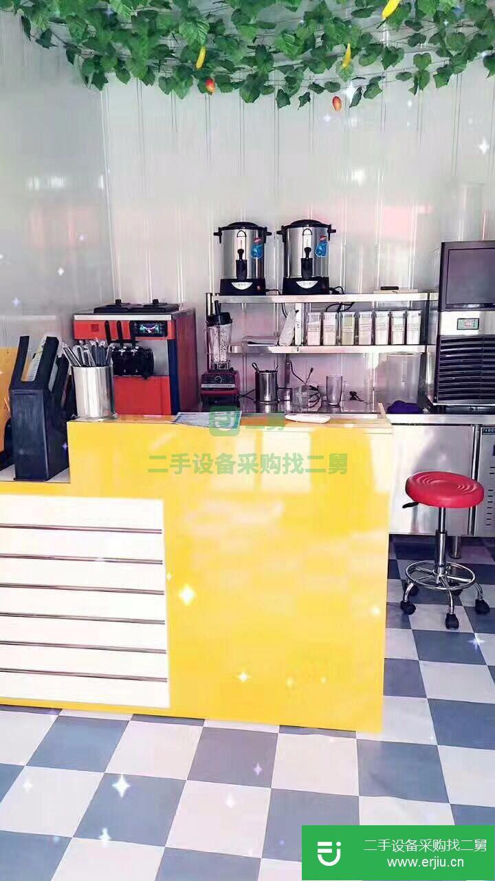 冷飲店整店設(shè)備整體出售，冰淇淋機(jī)冰柜制冰機(jī)