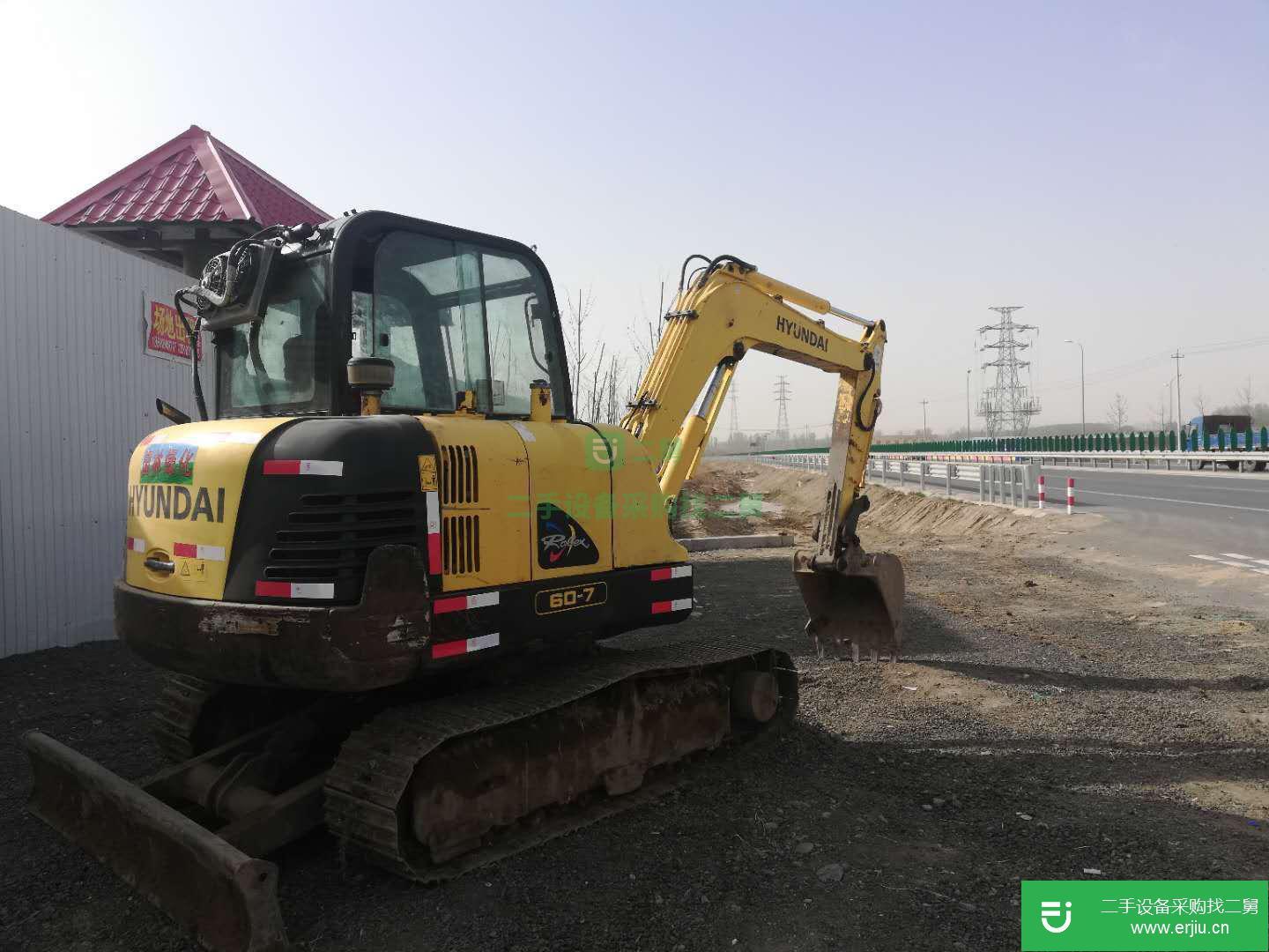 出售二手的現(xiàn)代 R60-7 挖掘機(jī)