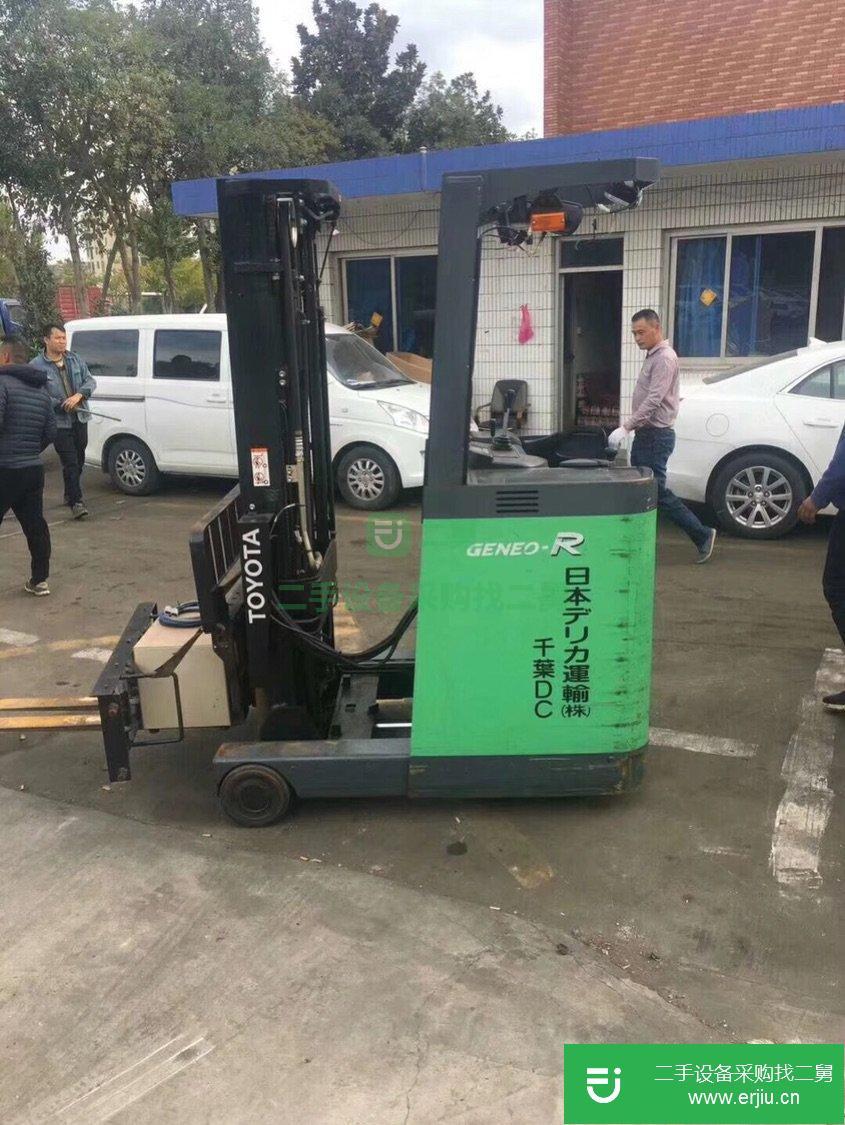 進(jìn)口豐田前移式二手電動叉車 1.5噸站架式堆高5米二手叉車