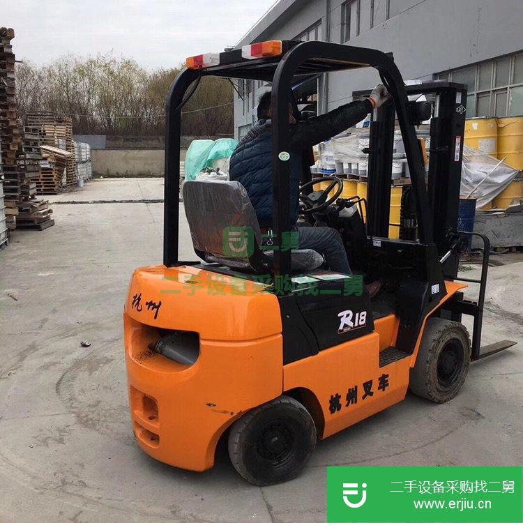 二手杭州1.8噸柴油叉車，2噸自動擋帶左右側移二手叉車