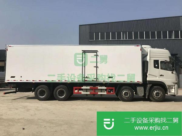 轉讓特價處理一臺東風天龍9 米6肉鉤冷藏車