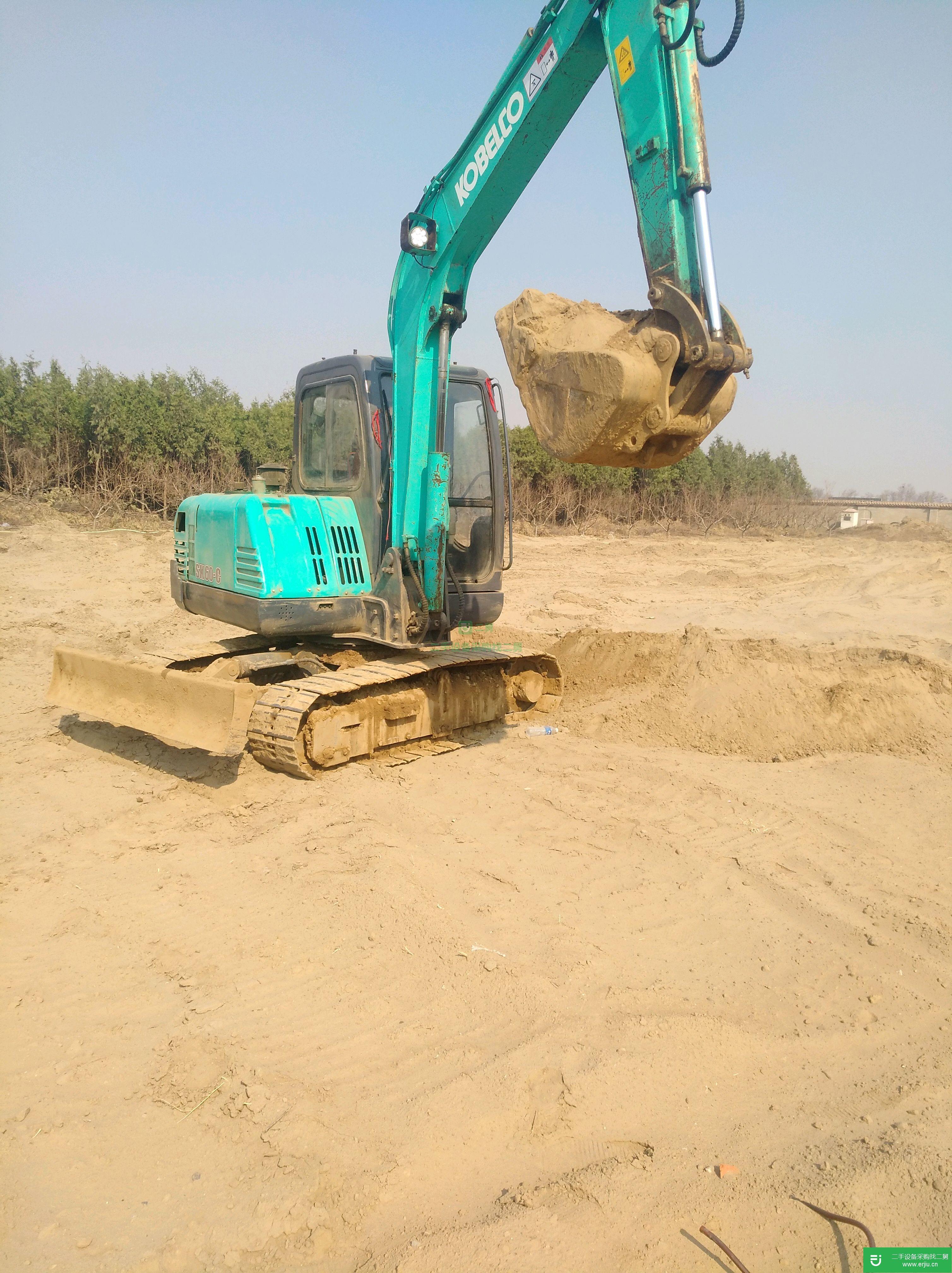轉讓神鋼60雷沃65兩臺挖掘機