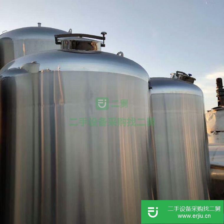 轉讓:出售二手食品儲罐304不繡鋼小料車二手啤酒罐二手電加熱攪拌罐