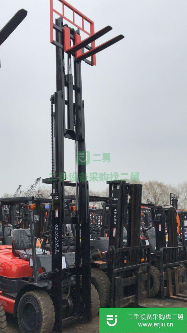 出售TOYOTA33噸柴油叉車