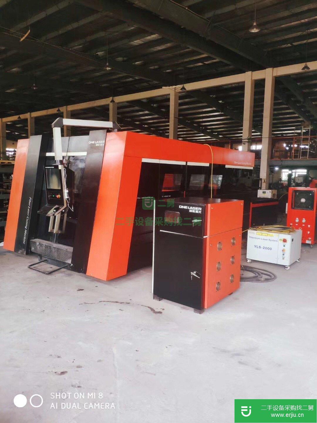 處理迪能2000瓦光纖激光切割機。IPG激光器