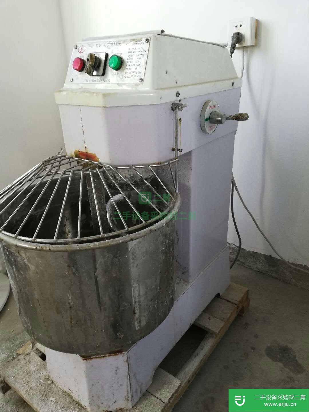 出售二手和面機、電炸鍋、冰柜