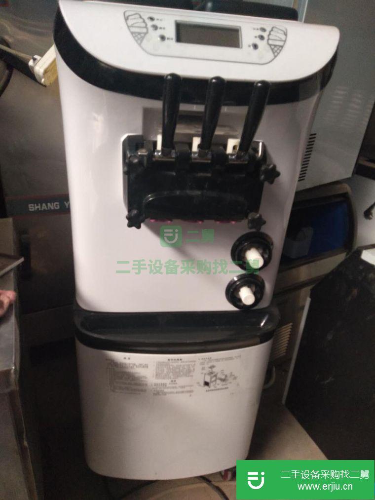 轉讓:二手冰淇淋機器三個口味