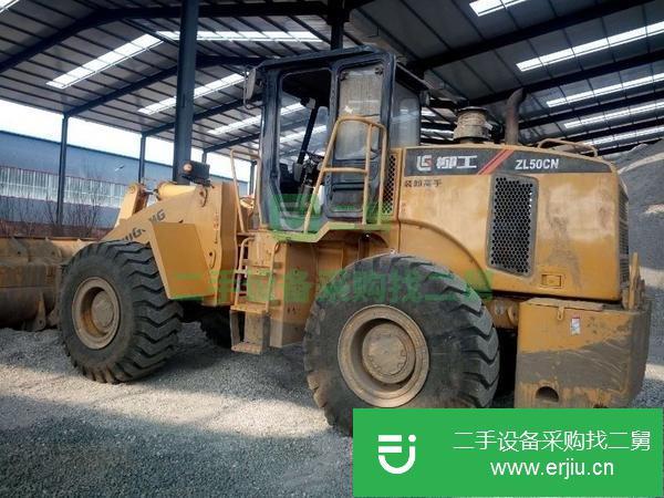 二手鏟車出售，龍工裝載機(jī)價(jià)格優(yōu)惠，出售柳工裝載機(jī)