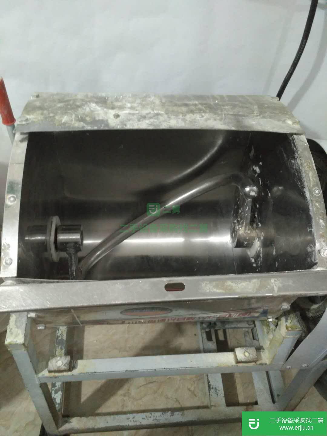 九成新 壓面機 和面機 木頭大案，出售