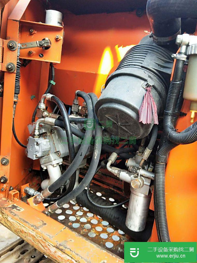 轉(zhuǎn)讓:二手日立60小挖掘機(jī)低價(jià)出售 二手小挖掘機(jī)