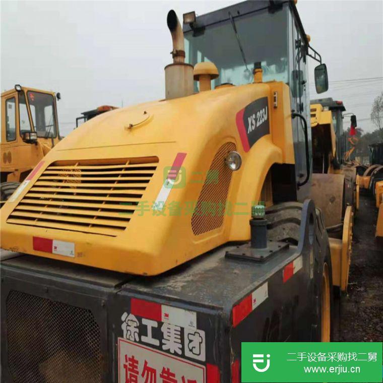 轉(zhuǎn)讓:二手徐工22噸壓路機(jī)質(zhì)量超好原裝機(jī)
