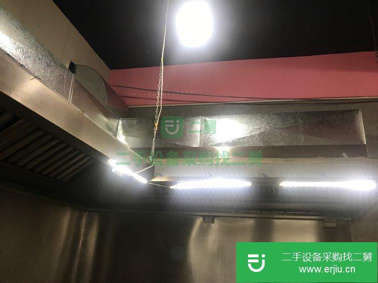 出售二手的飯店專用排風機，全套！