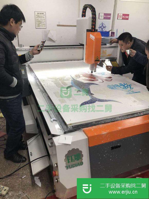 德州普通廣告木工雕刻機改自動巡邊系統UV噴印后期切割