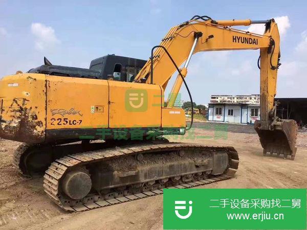 轉讓個人挖機!二手現代225-7,土方挖機,價格公道