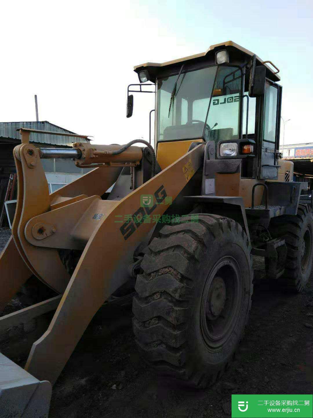 料廠環保停工轉讓裝載機設備50和30一臺 環保拆遷轉讓裝載機
