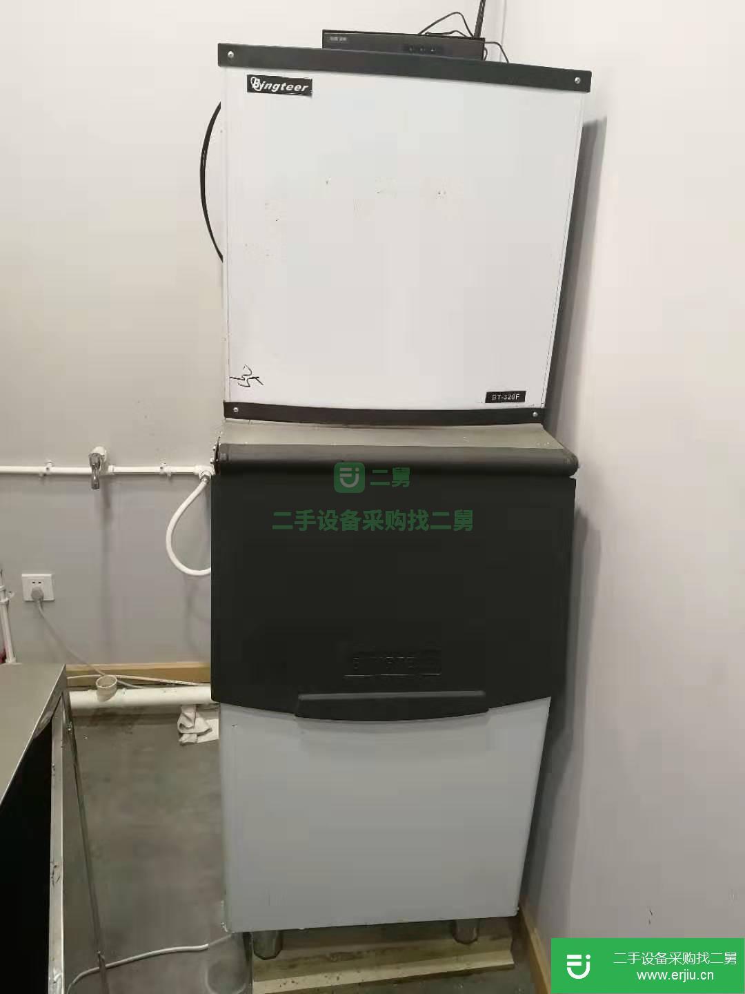 轉讓奶茶店設備，95成新 制冰機 開水機 平冷操作臺 收