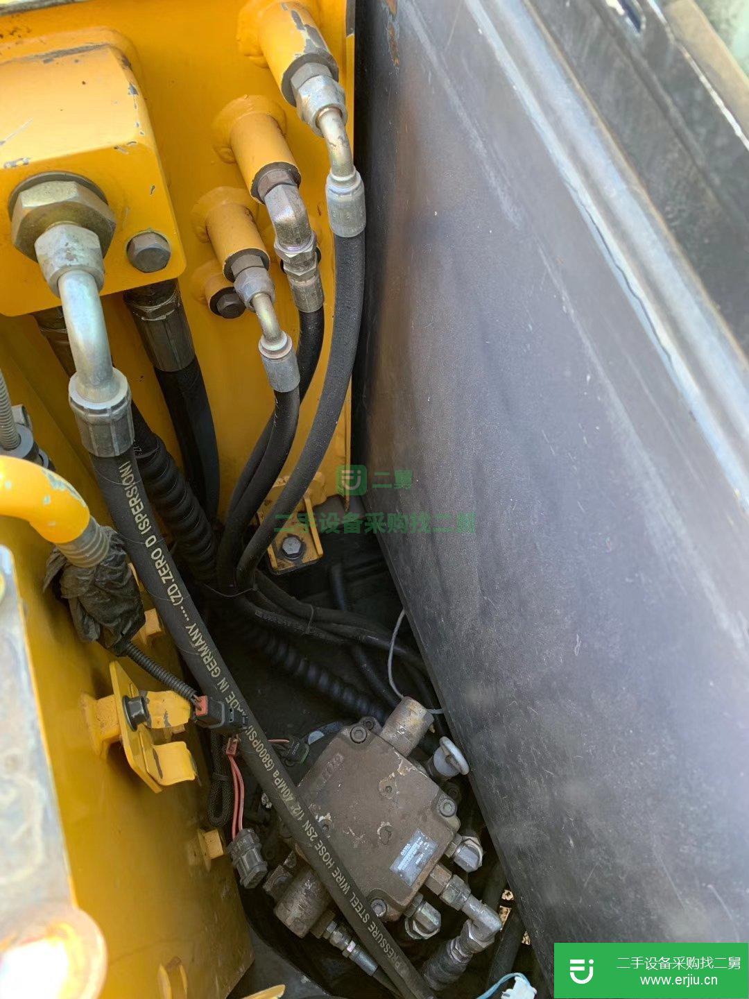 低價(jià)出售八成新沃爾沃60挖掘機(jī)