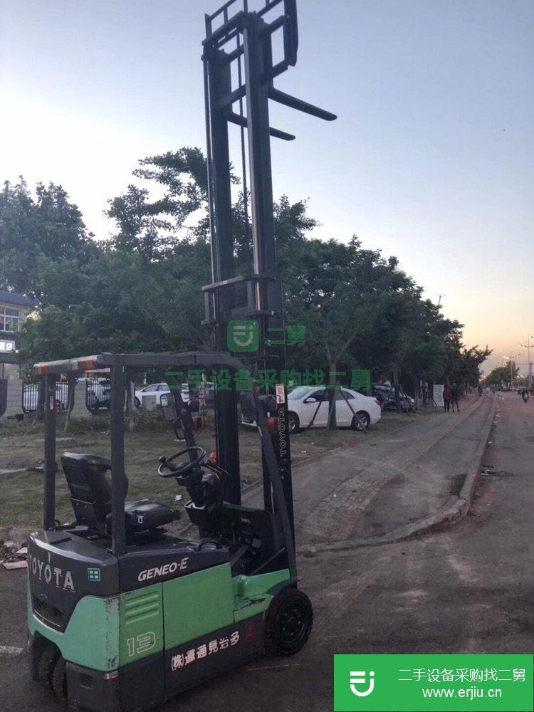 低價轉讓豐田1.5噸電動叉車，小體積倉儲專用二手叉車