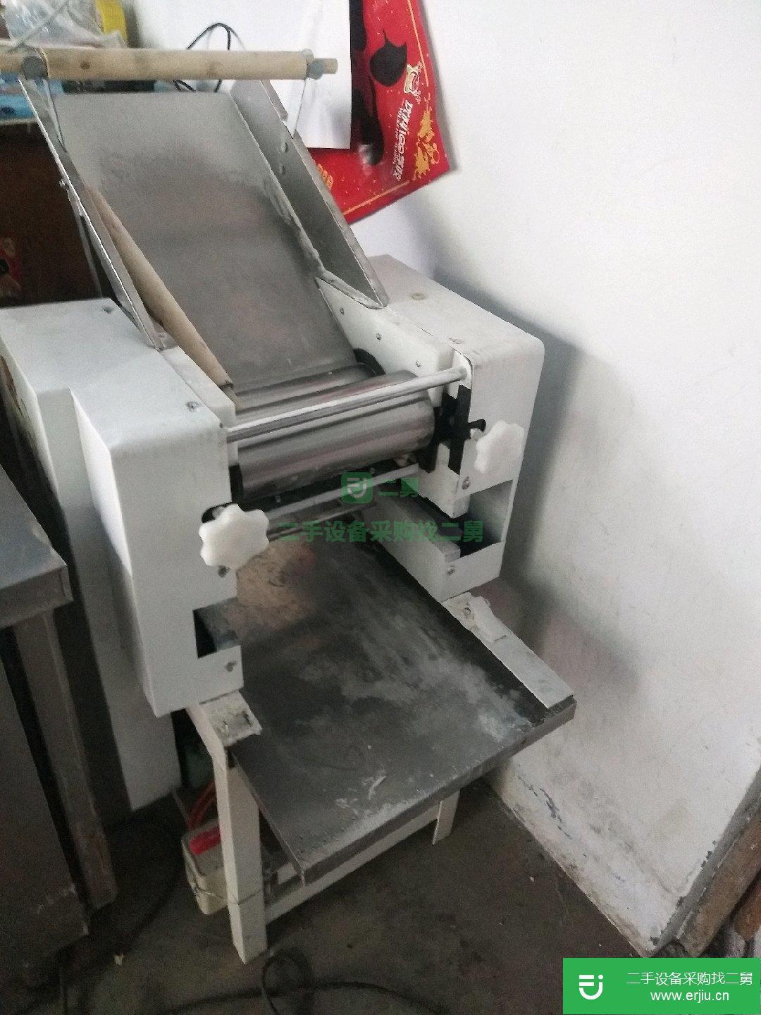轉(zhuǎn)讓口袋饃設(shè)備，面條機(jī):和面機(jī):蒸爐蒸籠
