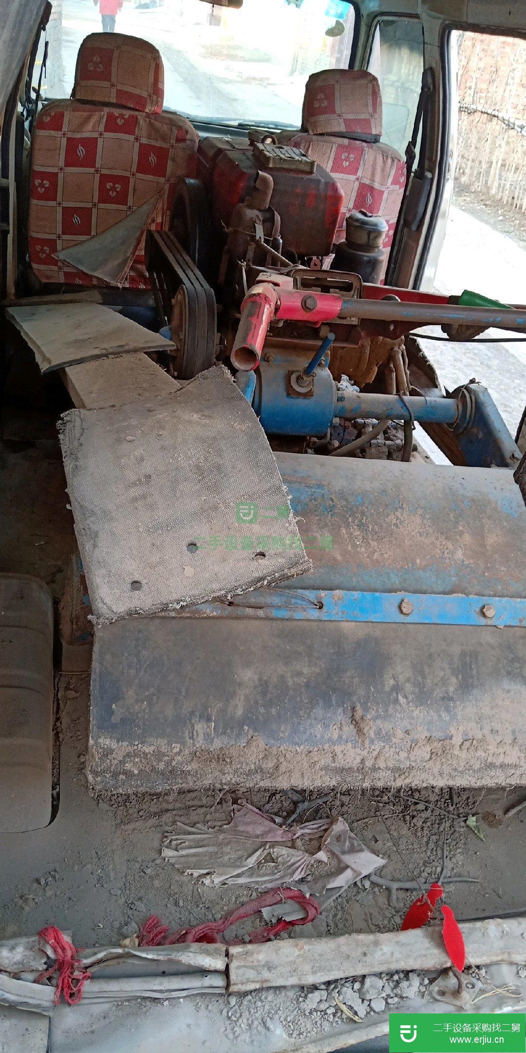 12馬力柴油機(jī)發(fā)動機(jī)履帶手扶拖拉機(jī)小型旋耕機(jī)