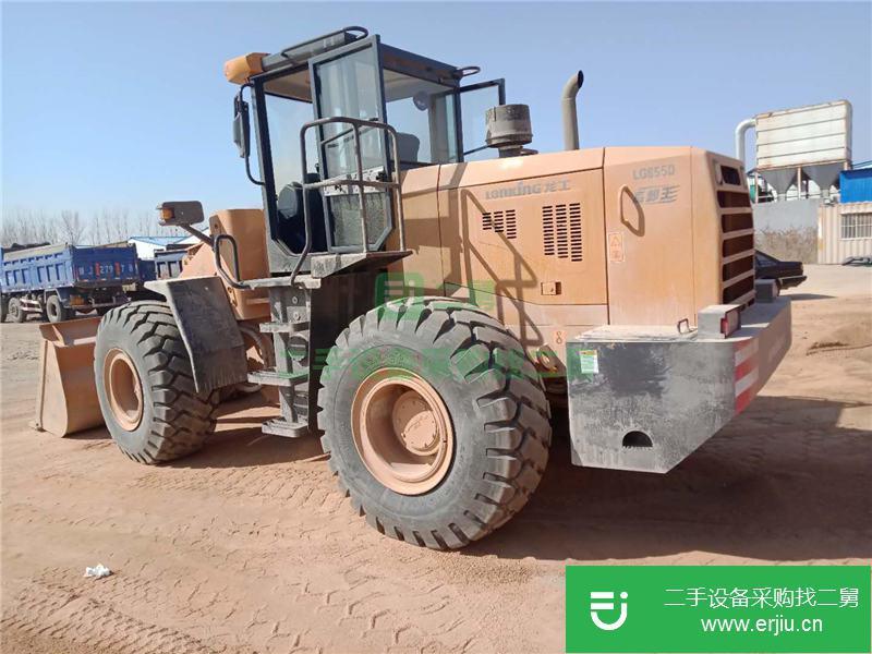 二手的臨工953N和龍工855D環(huán)保轉(zhuǎn)讓裝載機(jī)設(shè)備