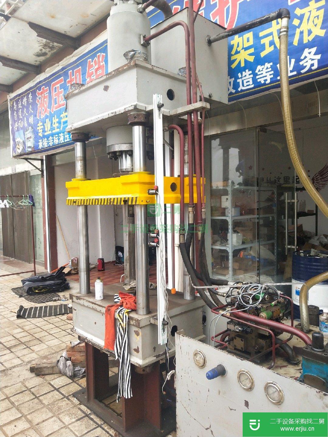 100噸油壓機(jī)低價(jià)出售成色好，性能卓越