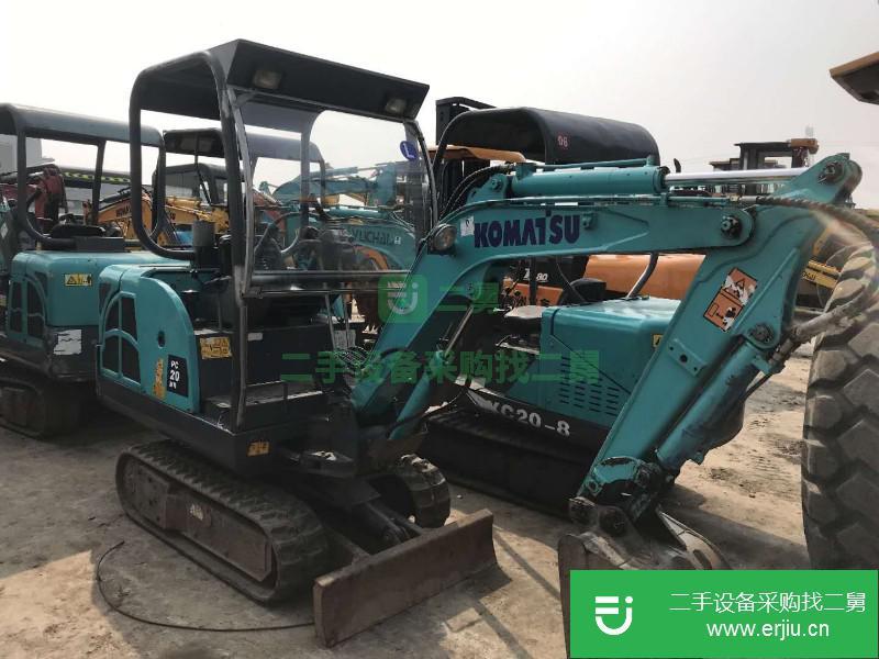 崇左天等出售個人,夾抱裝載機,側翻鏟車,小挖掘機