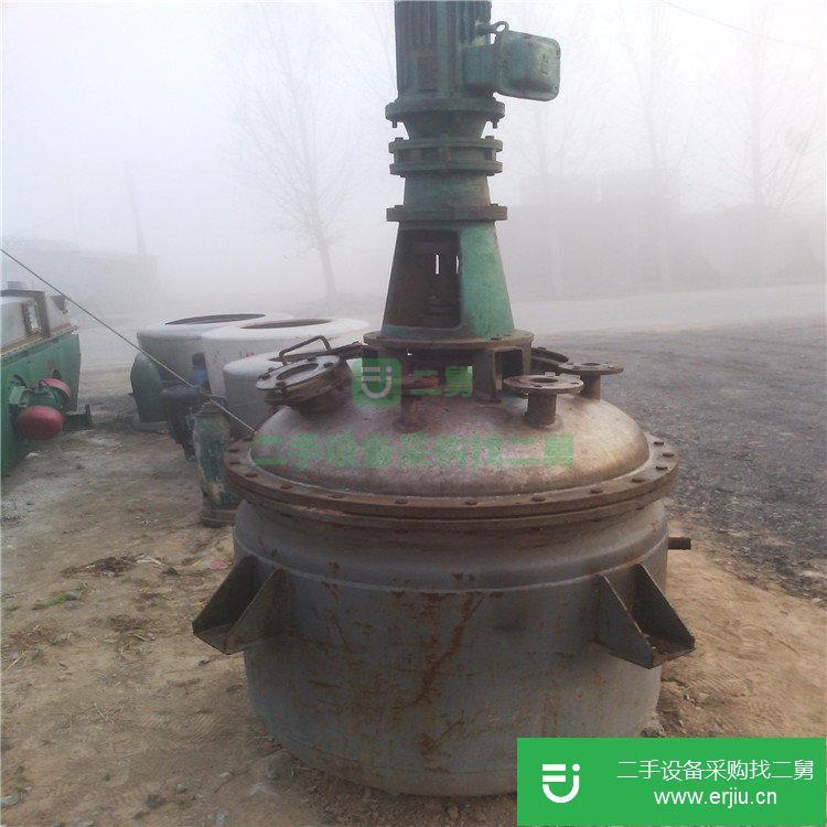 出售二手化工廠設備反應釜3噸 二手3噸不銹鋼電加熱反應釜價格