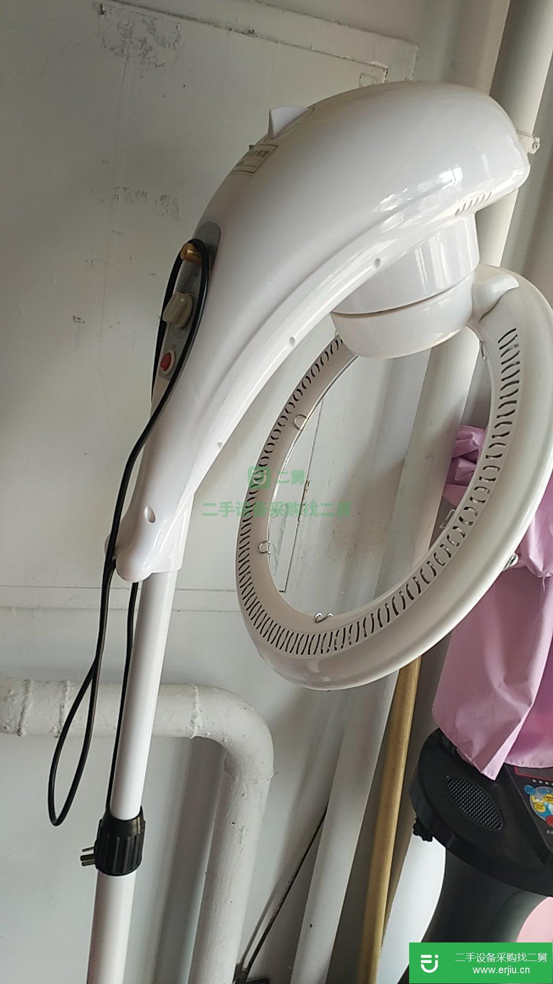 出售二手的理發(fā)店設備九成新的低價處理