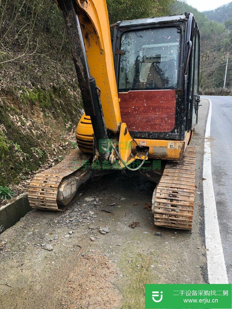 低價轉讓出售二手挖掘機
